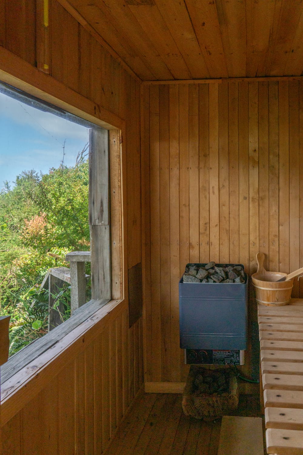 Sauna con vista al bosque